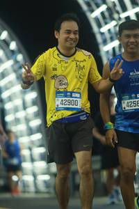 BIB: 42900, 43133, 425
                            <button type="button" onclick="openModal(21160268)" class="btn btn-primary btn-sm float-right btn-popup" data-toggle="modal" data-target=".modal-high-quality">
                        <i class="fas fa-shopping-cart"></i> Add to Cart
                    </button>
                                            <button type="button" onclick="isThisMe(21160268, true)" class="btn btn-success btn-sm float-right btn-popup btn-isme hidden" data-toggle="tooltip" data-placement="bottom" title="นี่คือรูปของคุณใช่ไหม คลิกที่นี่เพื่อเอาเข้าอัลบั้ม">
                        <i class="fas fa-plus"></i> Add to album
                    </button>
                    <button type="button" onclick="isThisMe(21160268, false)" class="btn btn-warning btn-sm float-right btn-popup btn-isnotme hidden">
                        <i class="fas fa-ban"></i> Remove from album
                    </button>